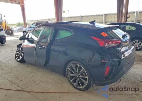 2020 Hyundai Veloster Base z USA, uszkodzony, nr VIN KMHTG6AF1LU029613